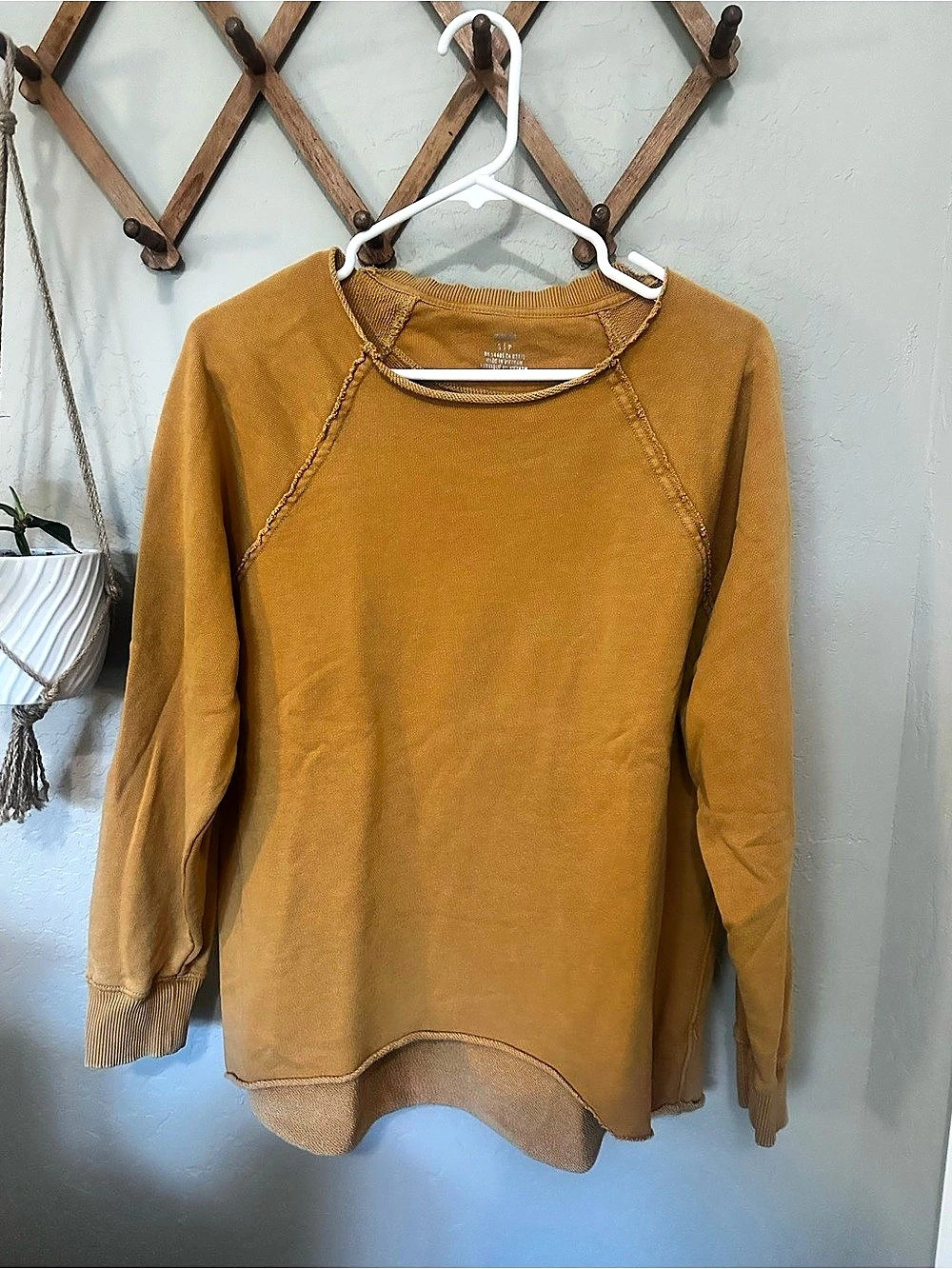 Aerie Long Sleeve Sweatshirt Size Small